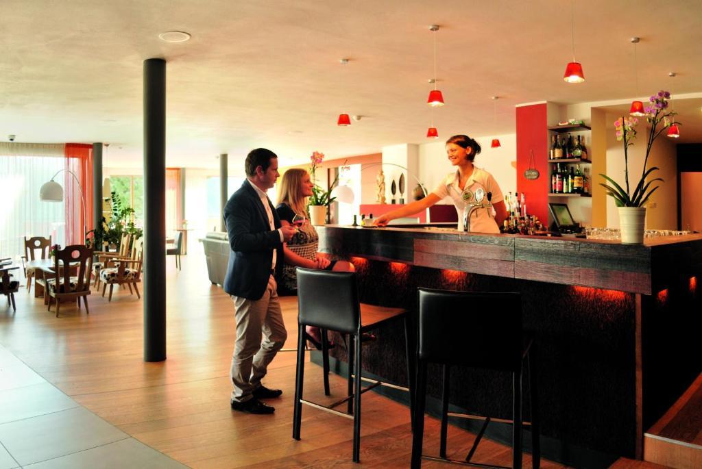 ברסאנונה The Vista Hotel מראה חיצוני תמונה